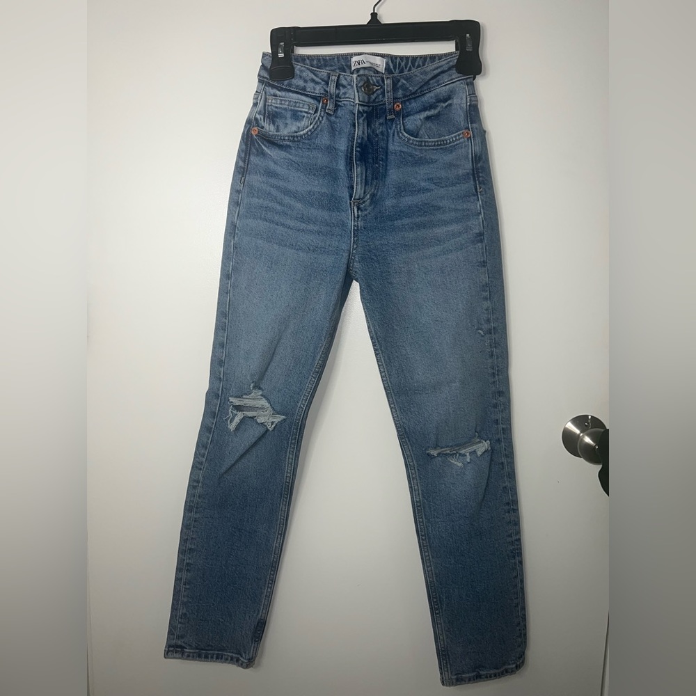 Zara jeans.